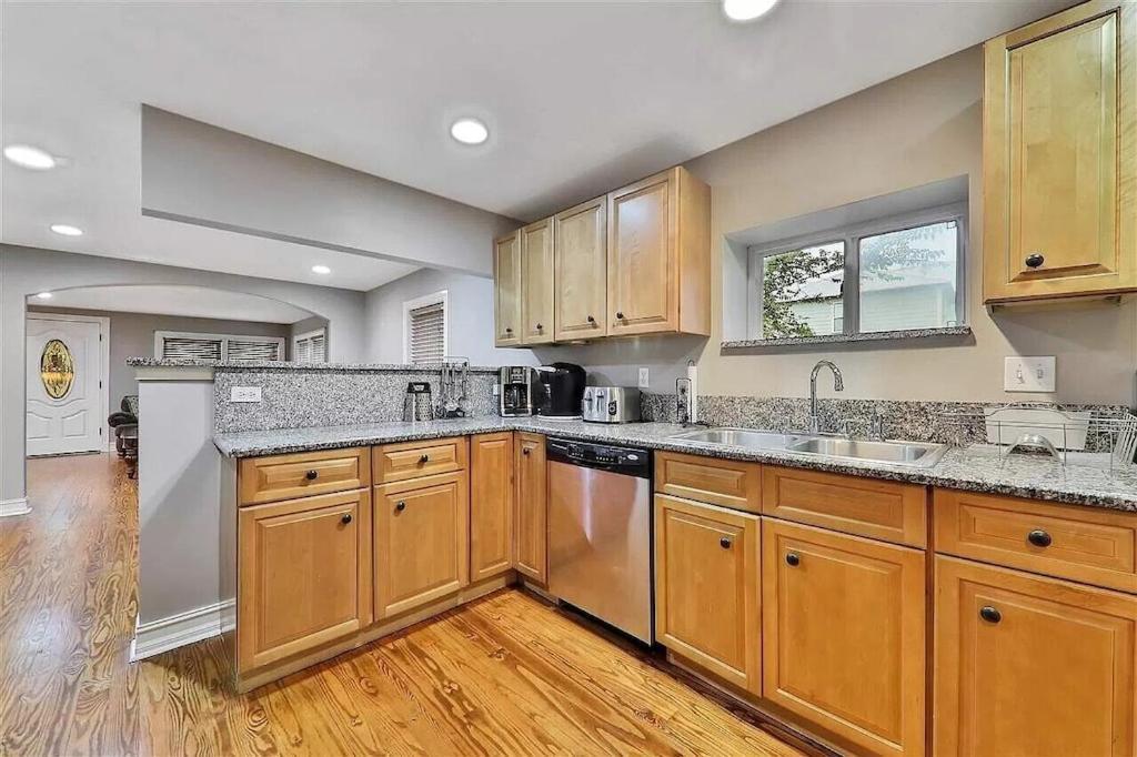 Hébergement de vacances Spacious Renovated 4br Downtown W Firepit Sleeps 8+ St. Augustine