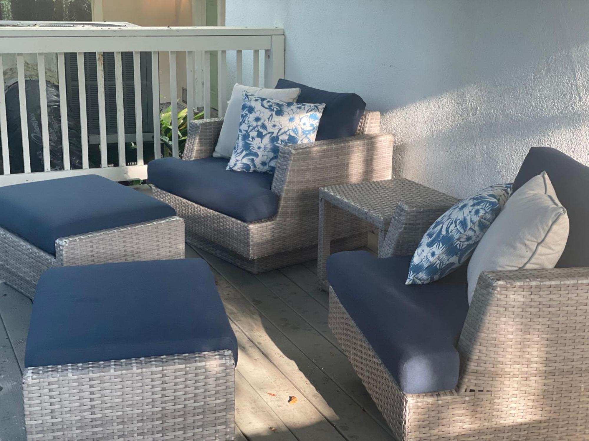 Spacious Renovated 4br Downtown W Firepit Sleeps 8+ Hébergement de vacances